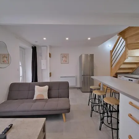 The Remois Triplex Apartment *